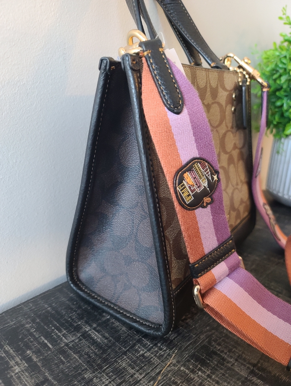 NWT Coach Dempsey Tote Bag 22 In Colourblock Signature Canvas With Disco Patches - Picture 8 of 14